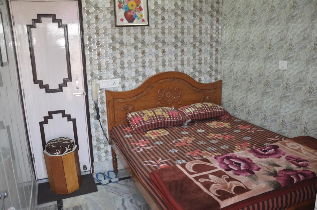 Hotel Pari Jalandhar Exterior photo