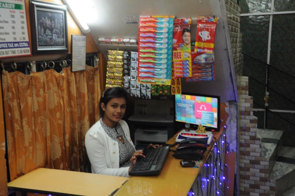 Hotel Pari Jalandhar Exterior photo